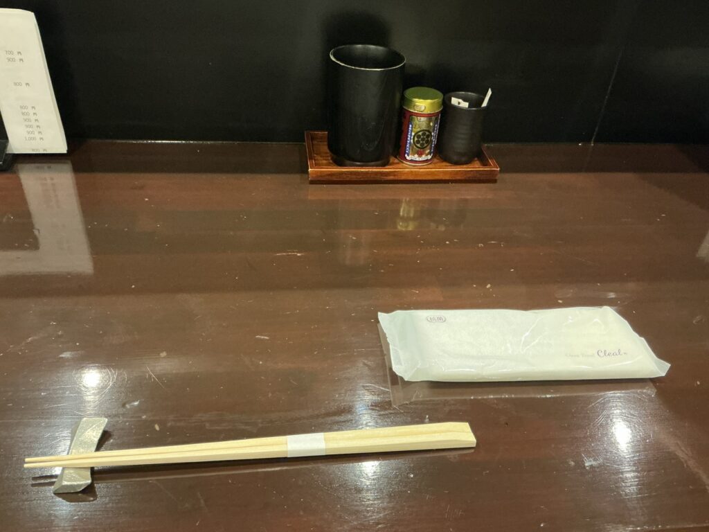 酒亭田中のカウンターセット