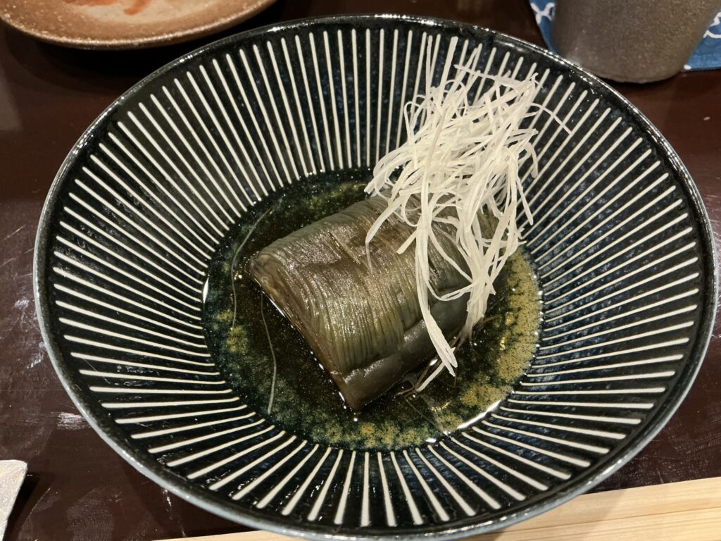 酒亭田中の碓井豆の甘煮　冷やしなすび