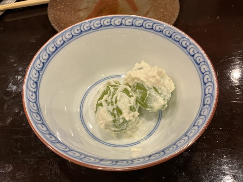 酒亭田中のシャインマスカットの白和え