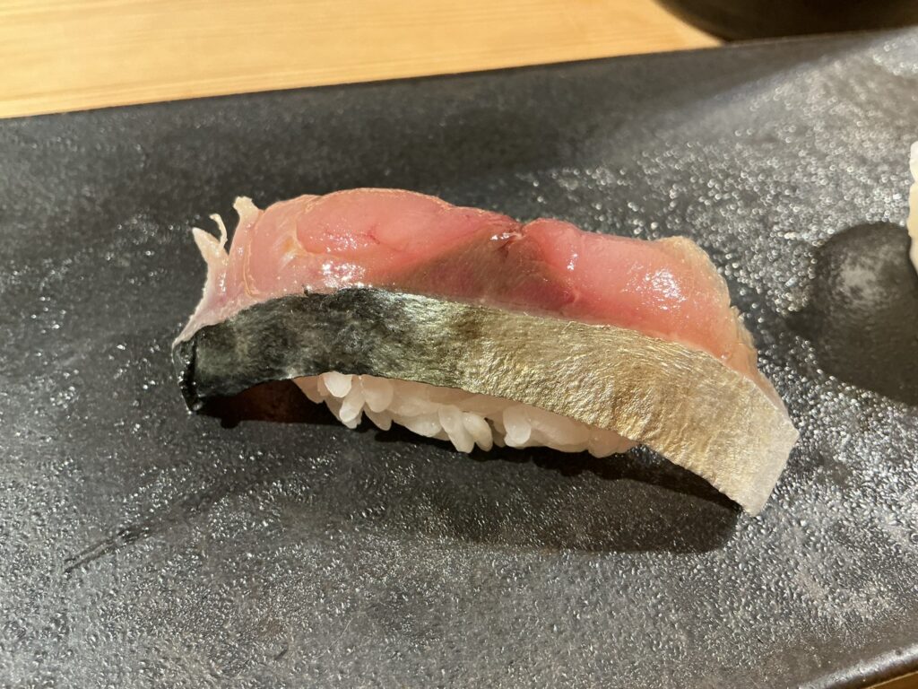 寿司こまちのサバ