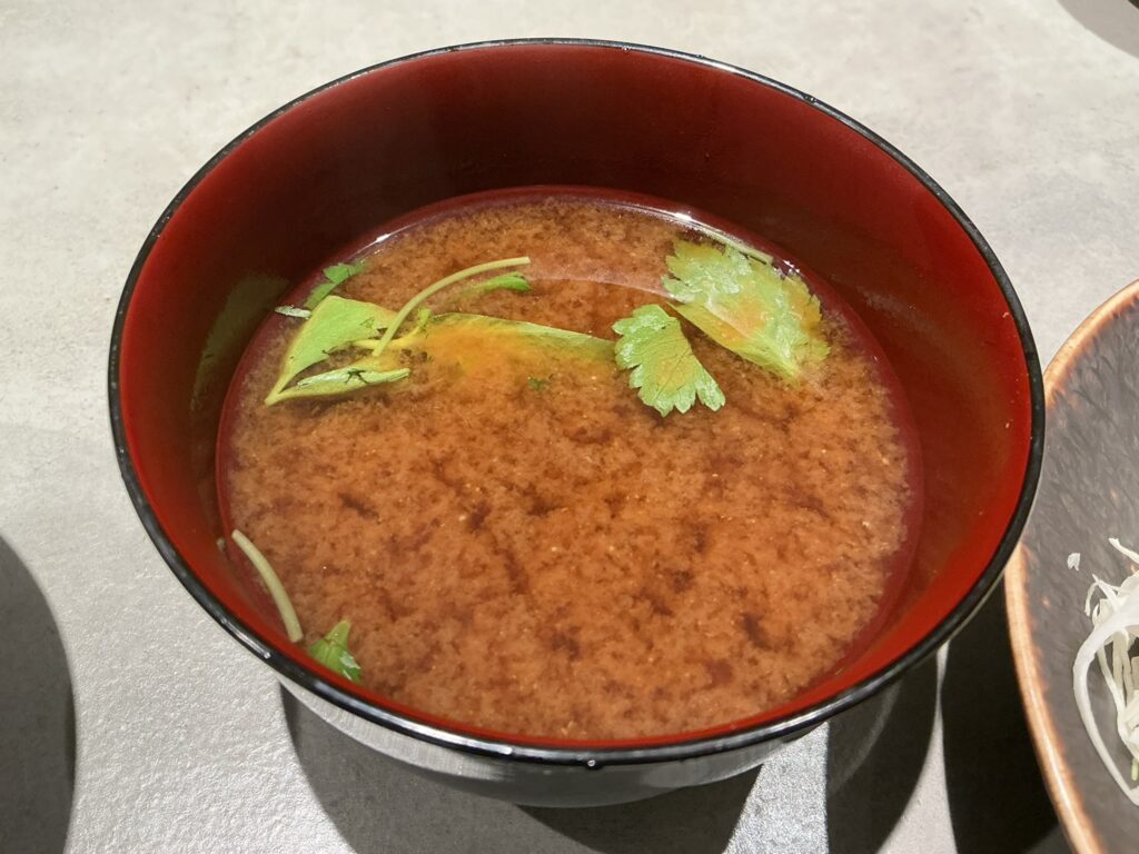 東京とんかつがぶうの赤出汁