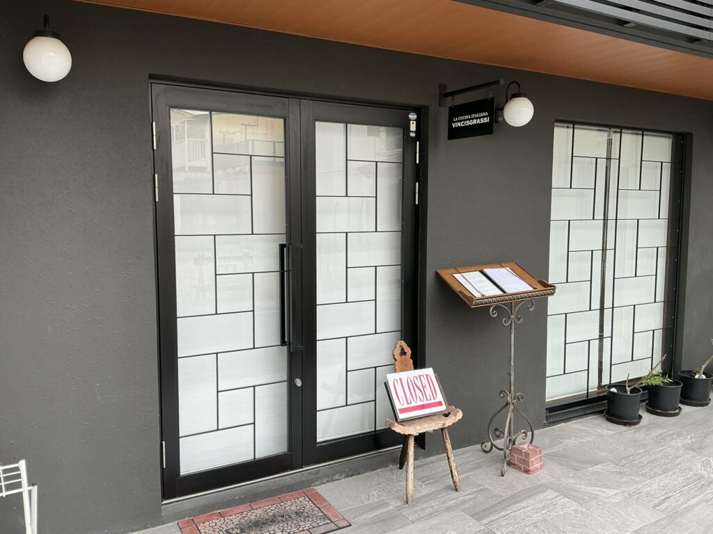 ヴィンチスグラッシの玄関