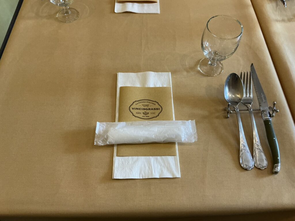 ヴィンチスグラッシのテーブルセット