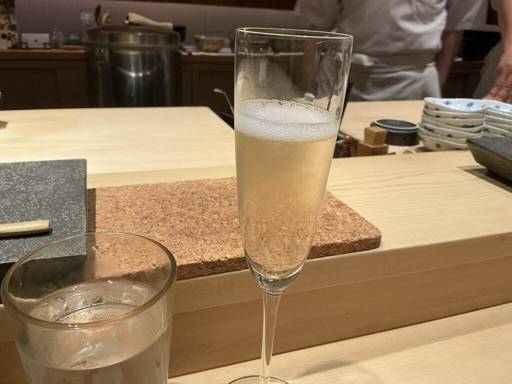 鮨結う紬のシャンパン