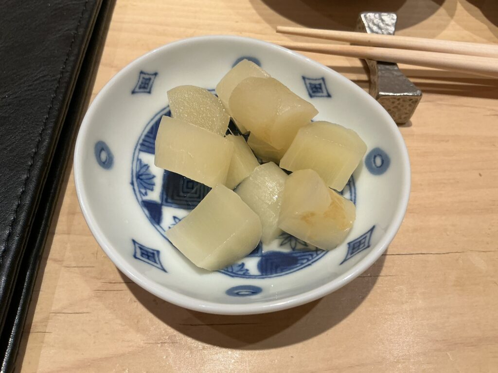 鮨結う紬のガリ