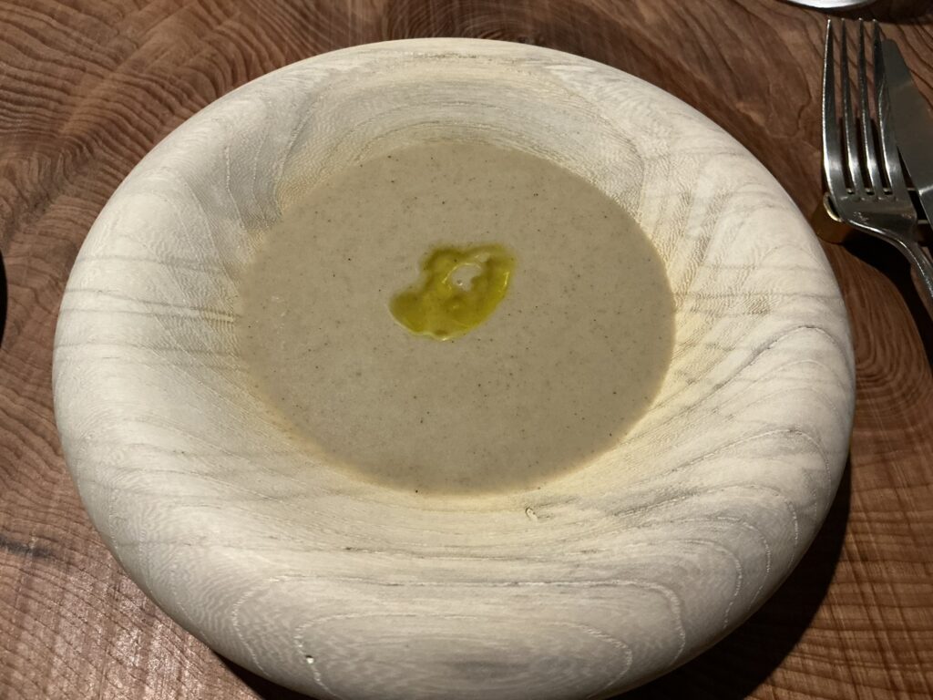 ジェルモーリオの新ごぼうの冷静スープ