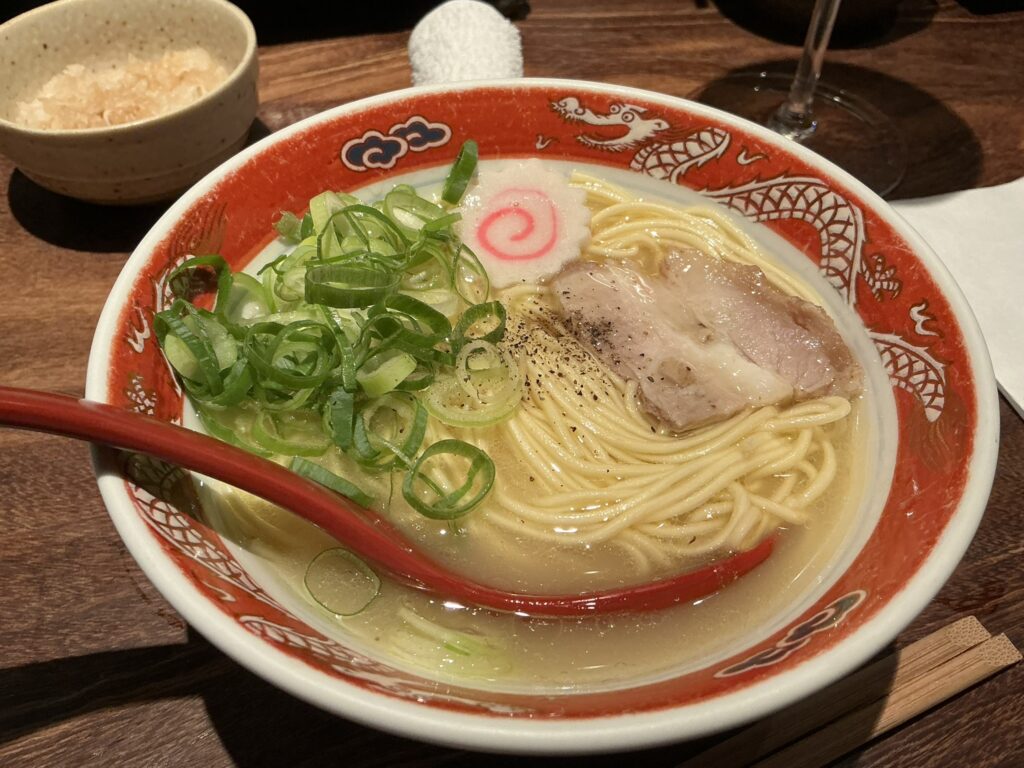 焼とりの八兵衛の博多チキンラーメン