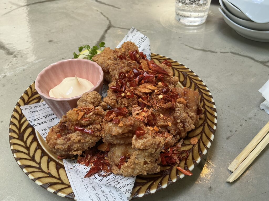 井の頭テラスHONOOのホアラアジャオSPICE から揚げ