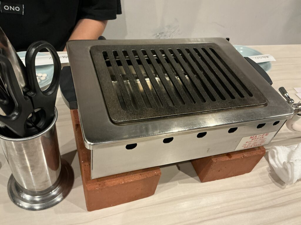 焼肉三宝苑のテーブルセット