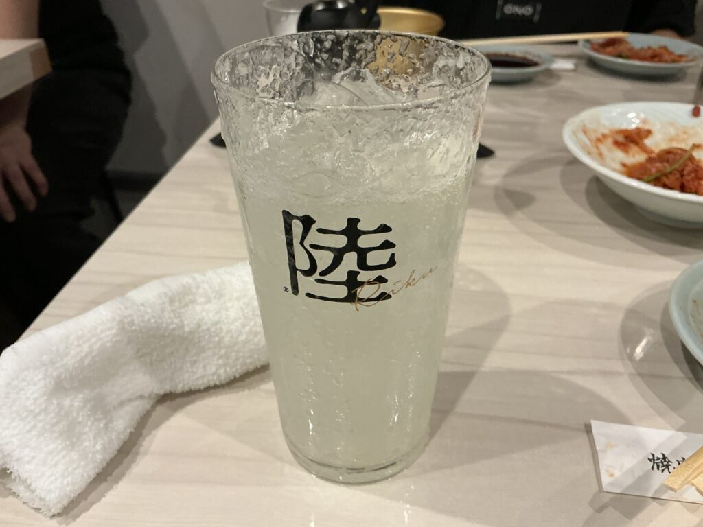 焼肉三宝苑のレモンサワー