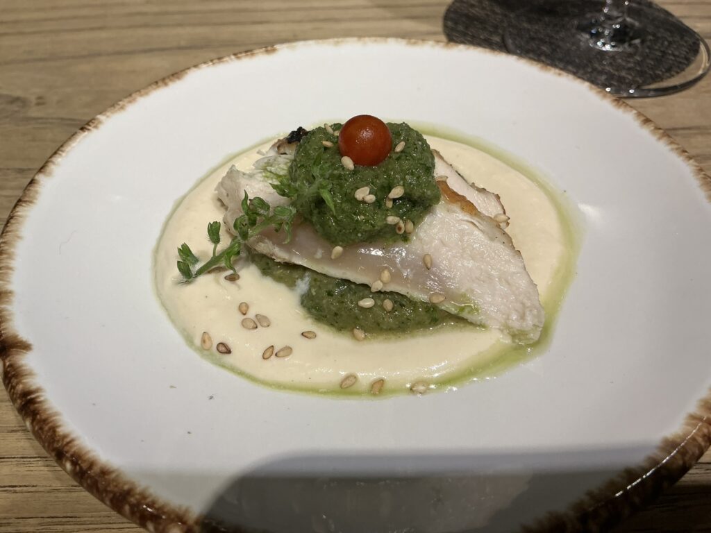 とり卓忠の黄金シャモのむね肉の冷や汁仕立て