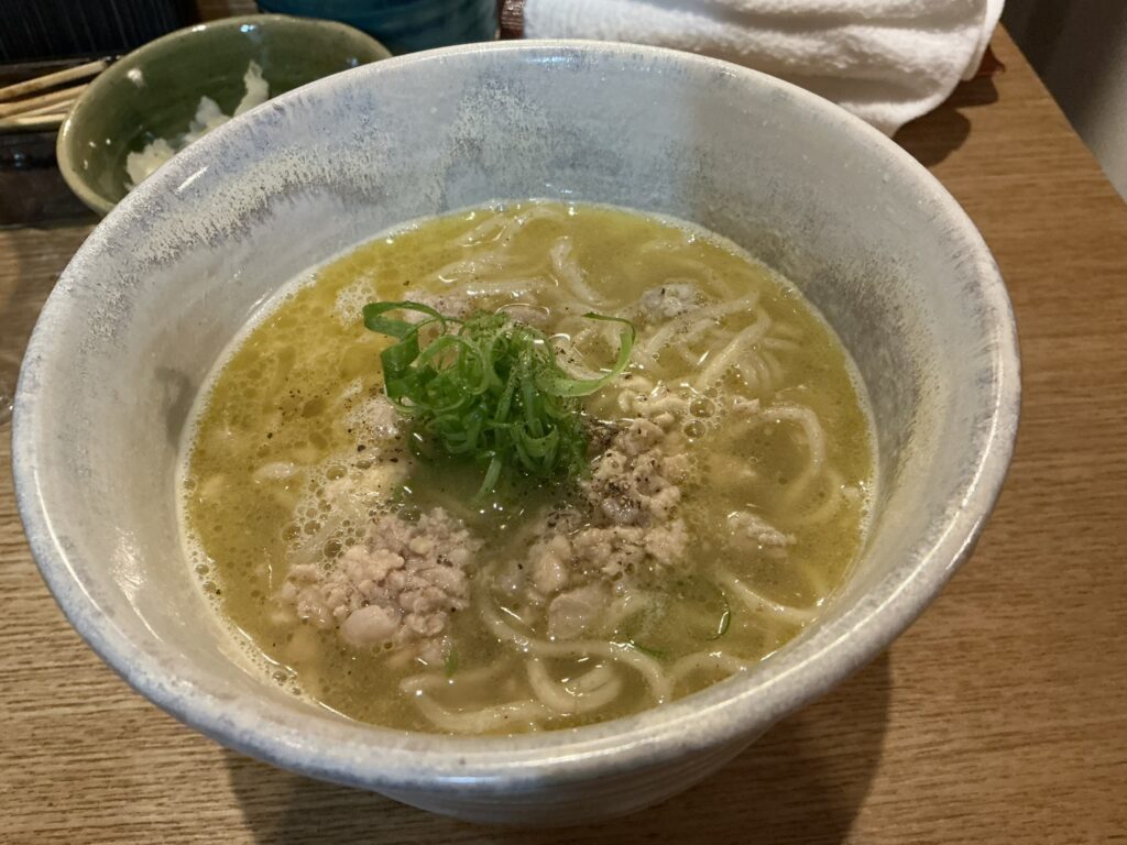 やきとりshiraの鳥そば