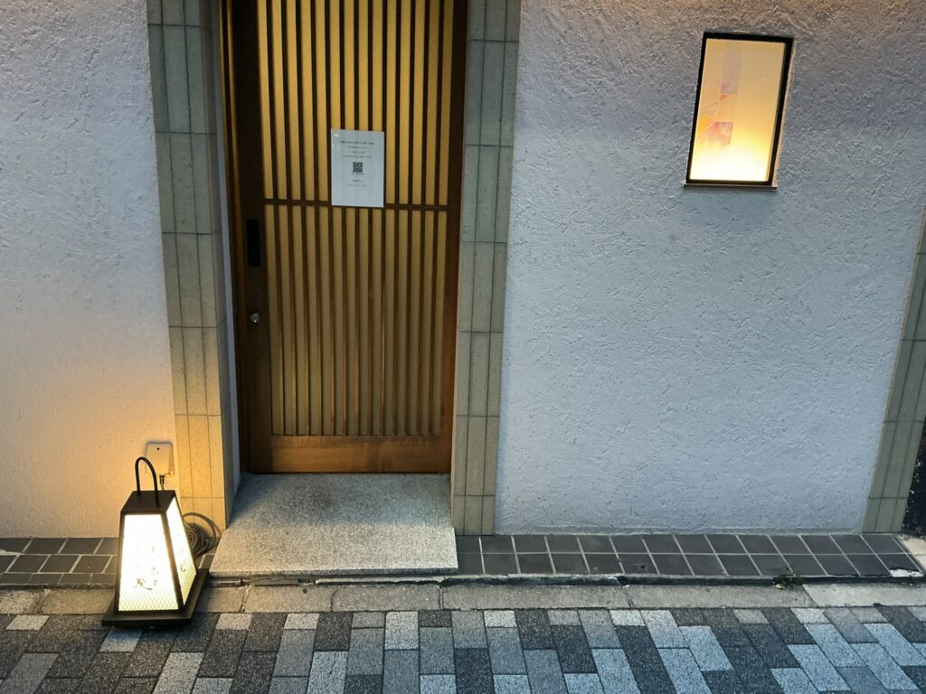 天々蕎々うめ庵の玄関