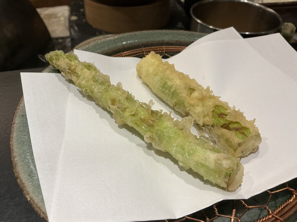 天々蕎々うめ庵のアスパラ