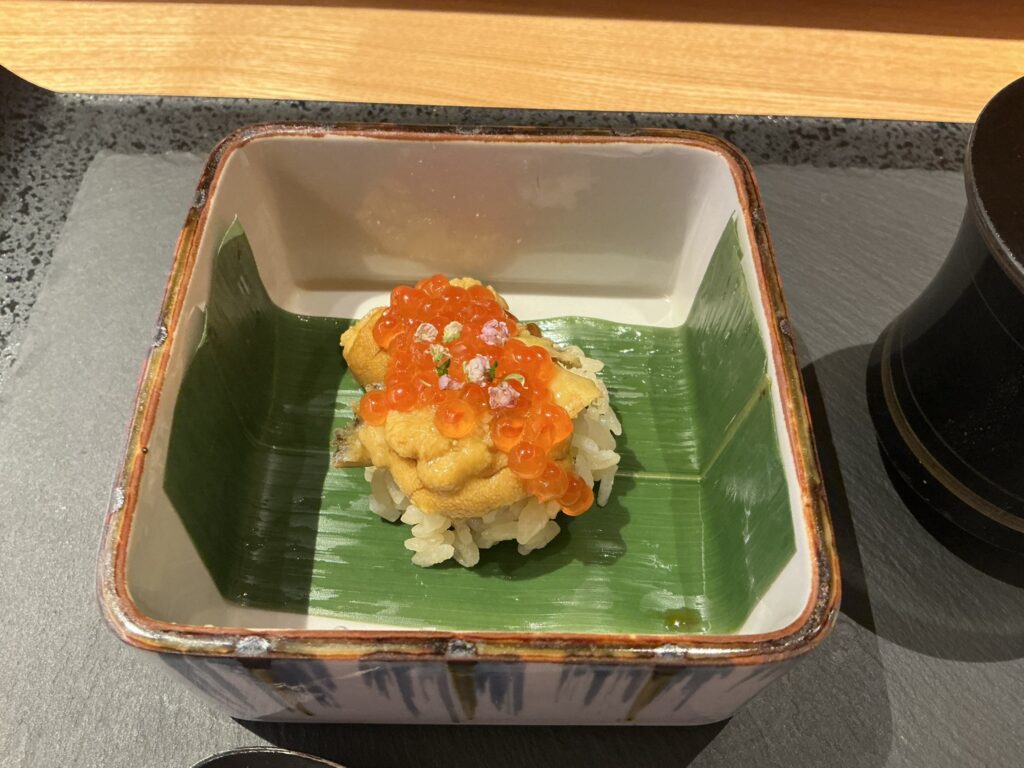 銀座幸の羽の小さな玉手箱　鮑 生雲丹 いくら