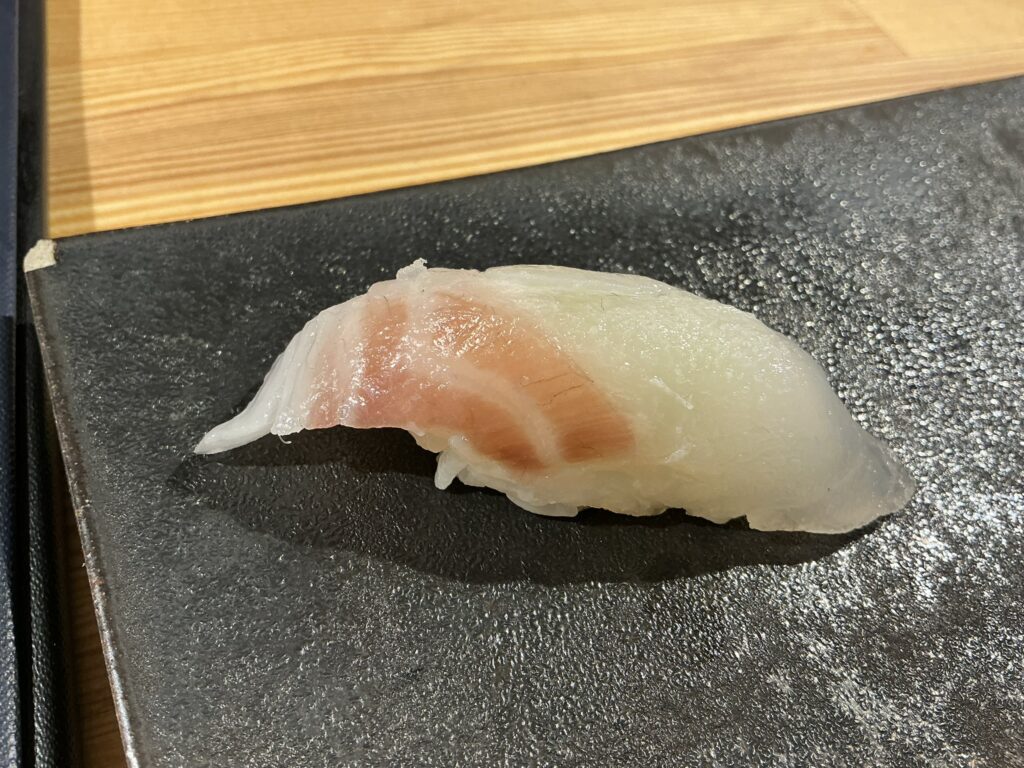 寿司こまちの鯛一郎くん