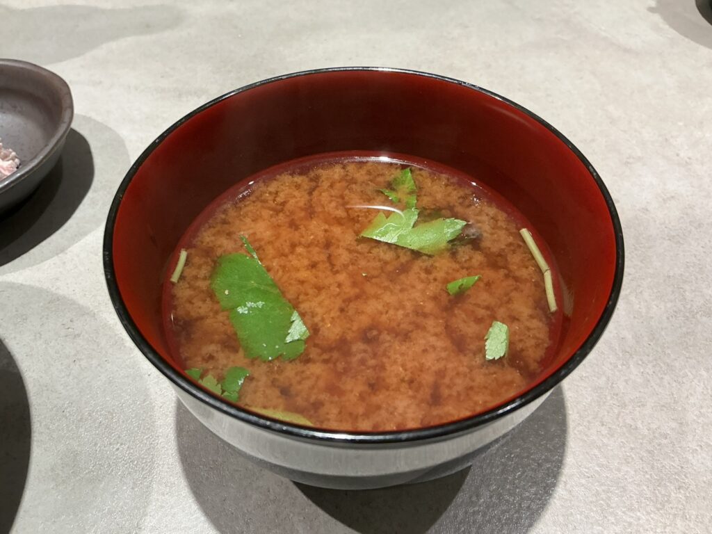 東京とんかつがぶうの赤出汁