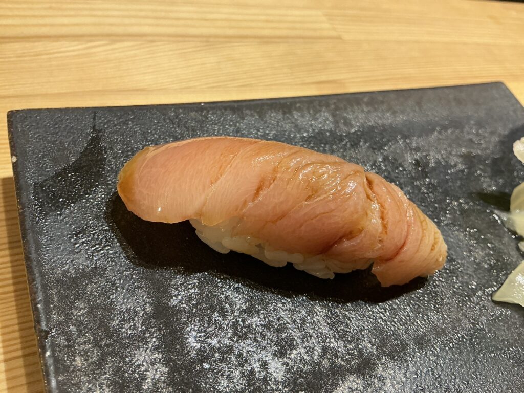 寿司こまちのブリ