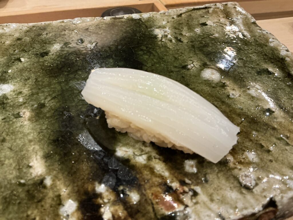 鮨桂太のシロイカ