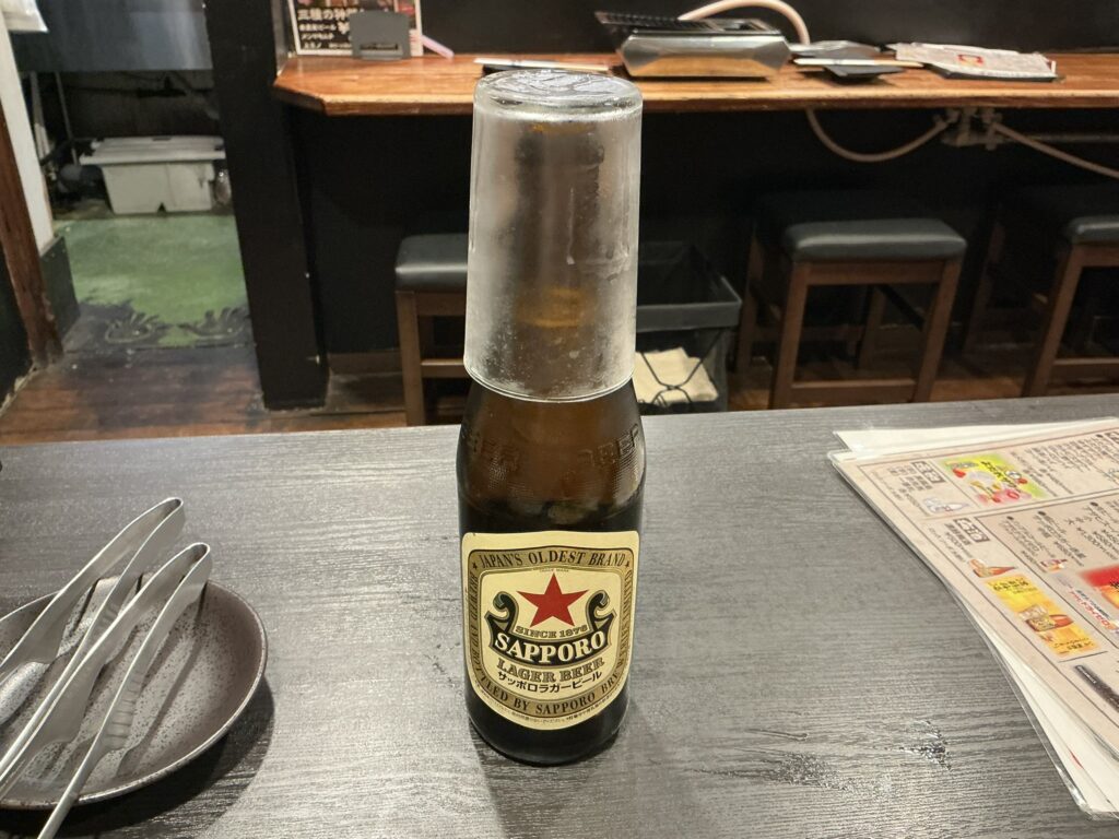 赤身焼肉ホルモン研磨のビール
