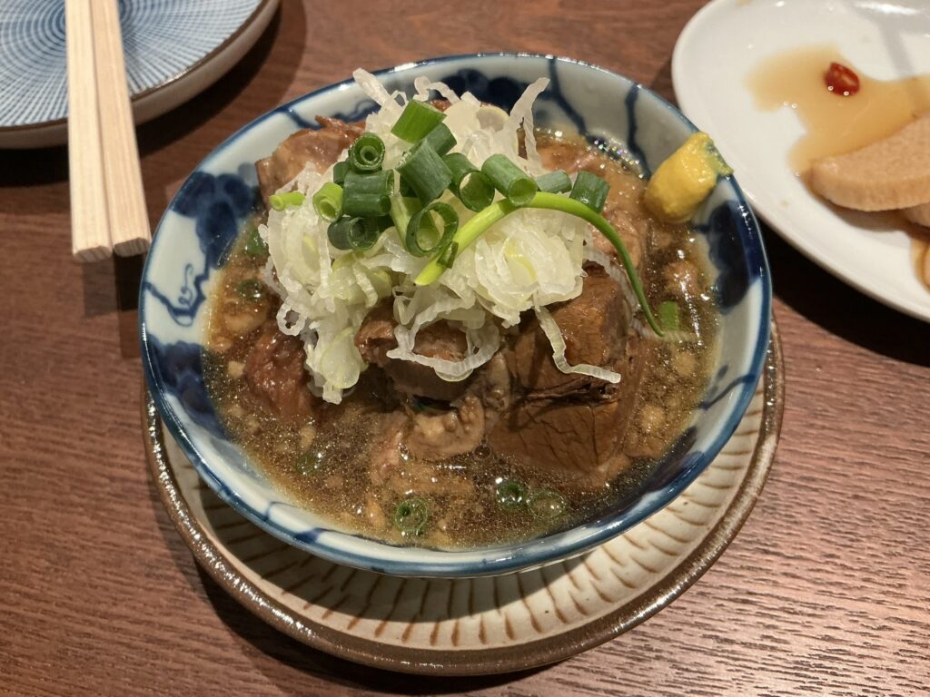 たん乃助酒場の牛たん煮込み