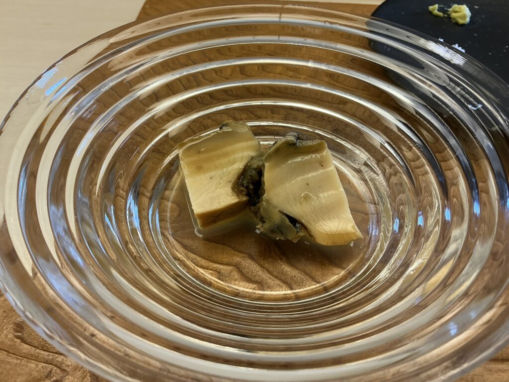 鮨おばなのアワビ