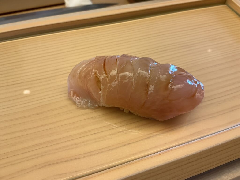 鮨おばなのシマアジ