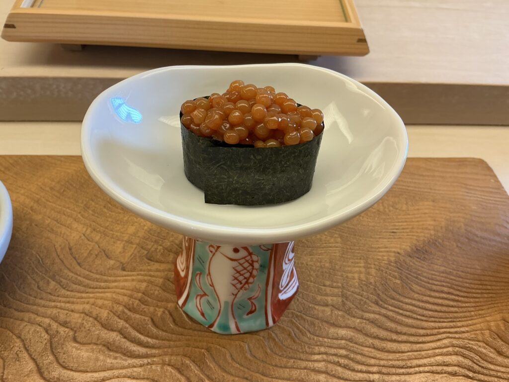 鮨おばなのイクラ