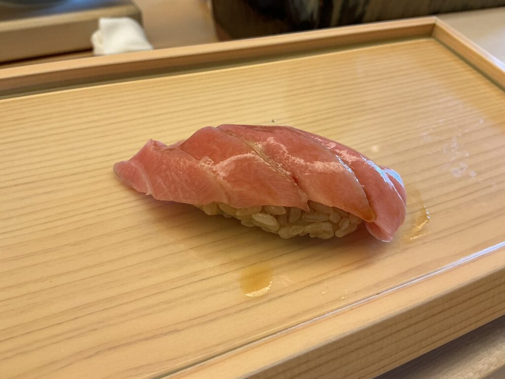 鮨おばなの大トロ