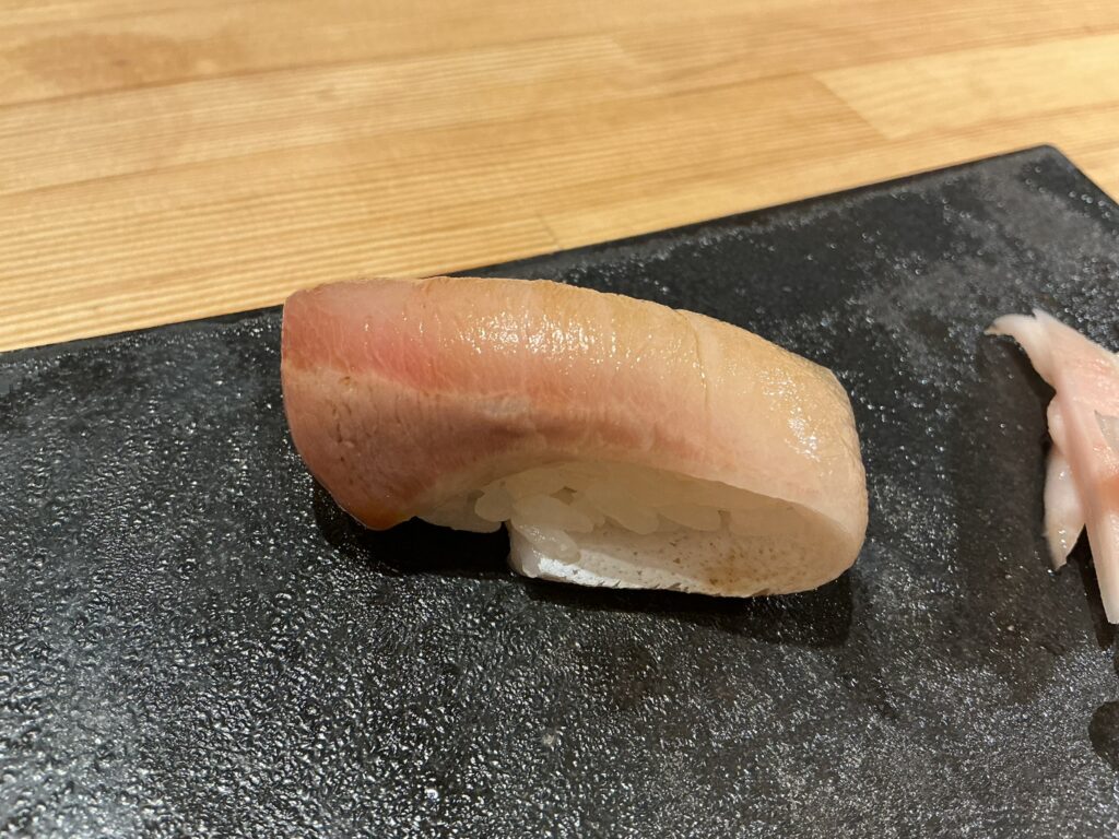 寿司こまちのブリ