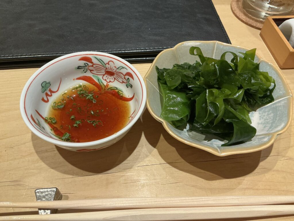 鮨結う紬のワカメ