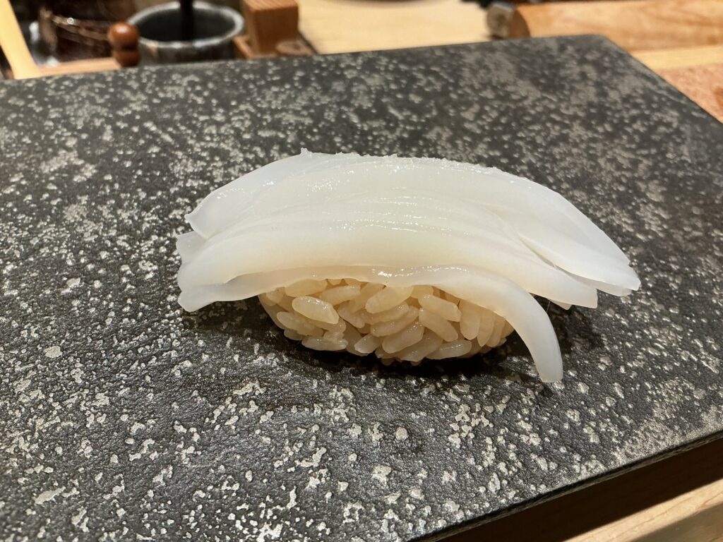 鮨結う紬のヤリイカ