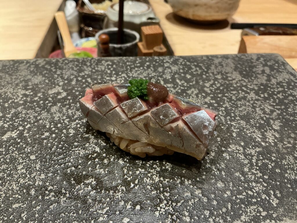 鮨結う紬のサンマ