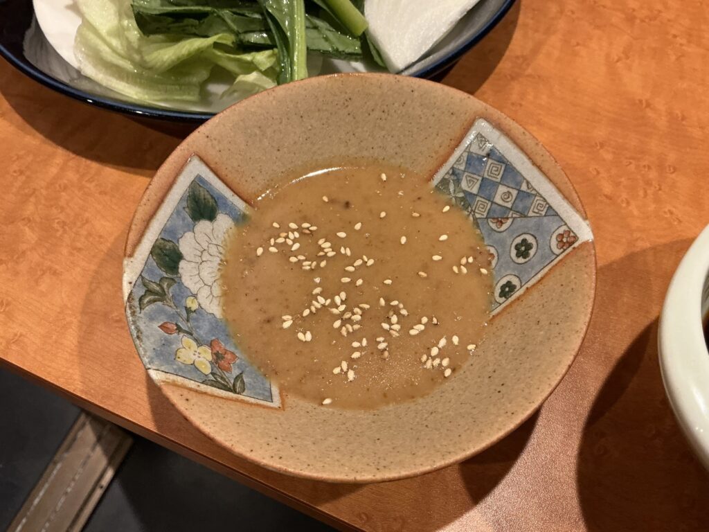 完全個室肉寿司彩・八馬のゴマダレ