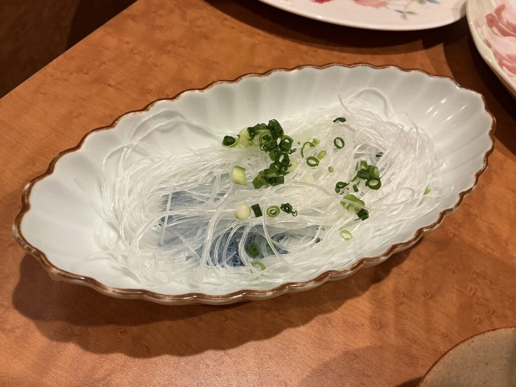 完全個室肉寿司彩・八馬の春雨