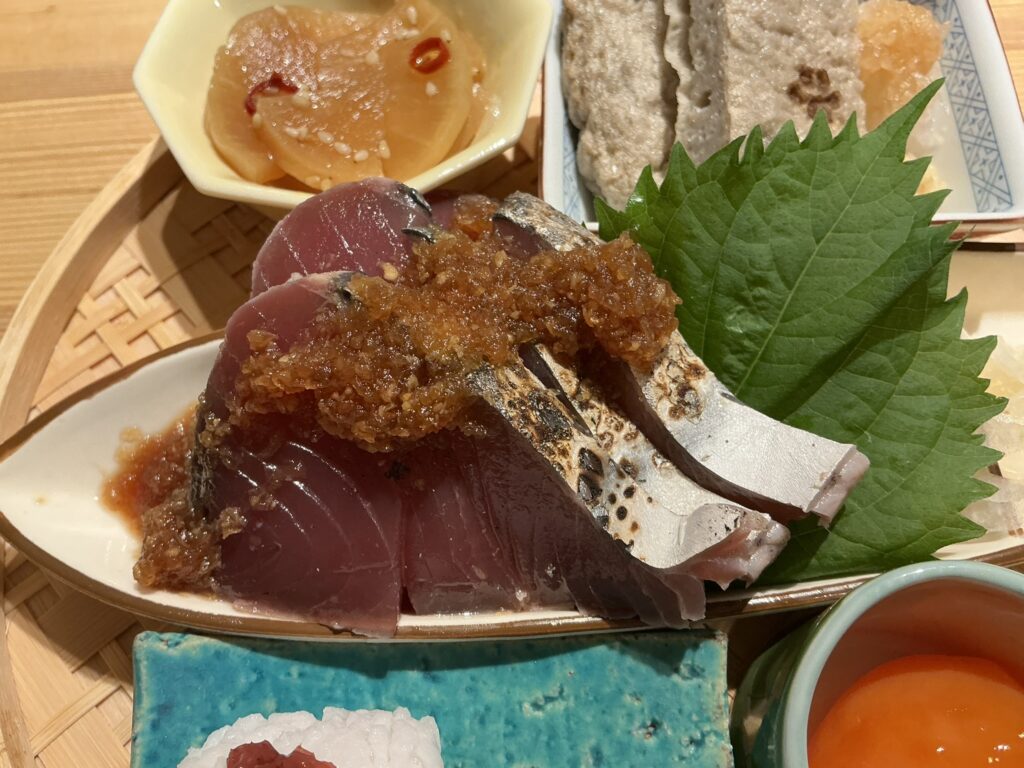 寿司こまちのカツオ