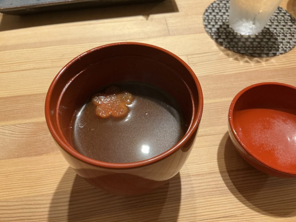 寿司こまちの赤出汁