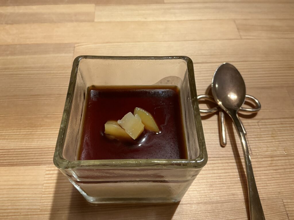 寿司こまちのほうじ茶のパンナコッタ