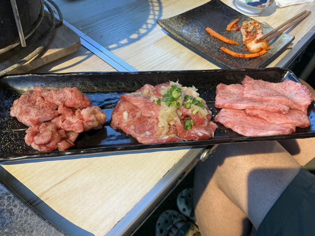 極み焼肉ホルモン清司のタン