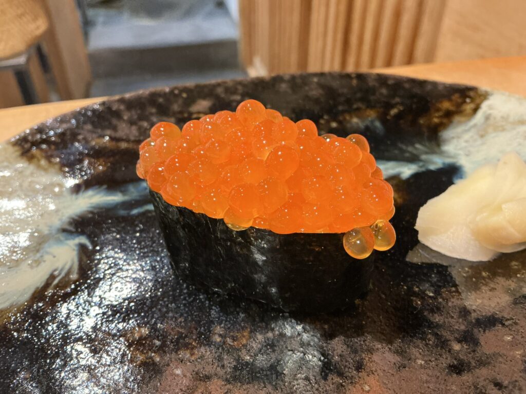 鮨美幸のイクラ