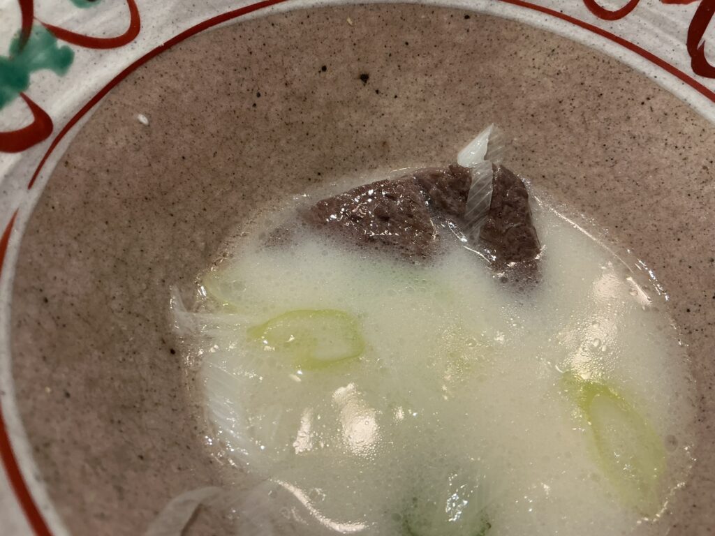 食滋楽の鯨滋養鍋