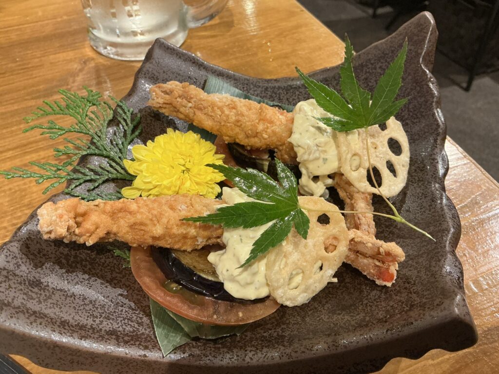 さかながはねての季節の野菜とソフトシェルシュリンプ唐揚げ