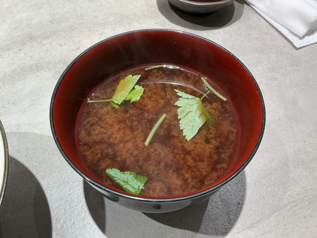 東京とんかつがぶうの赤出汁