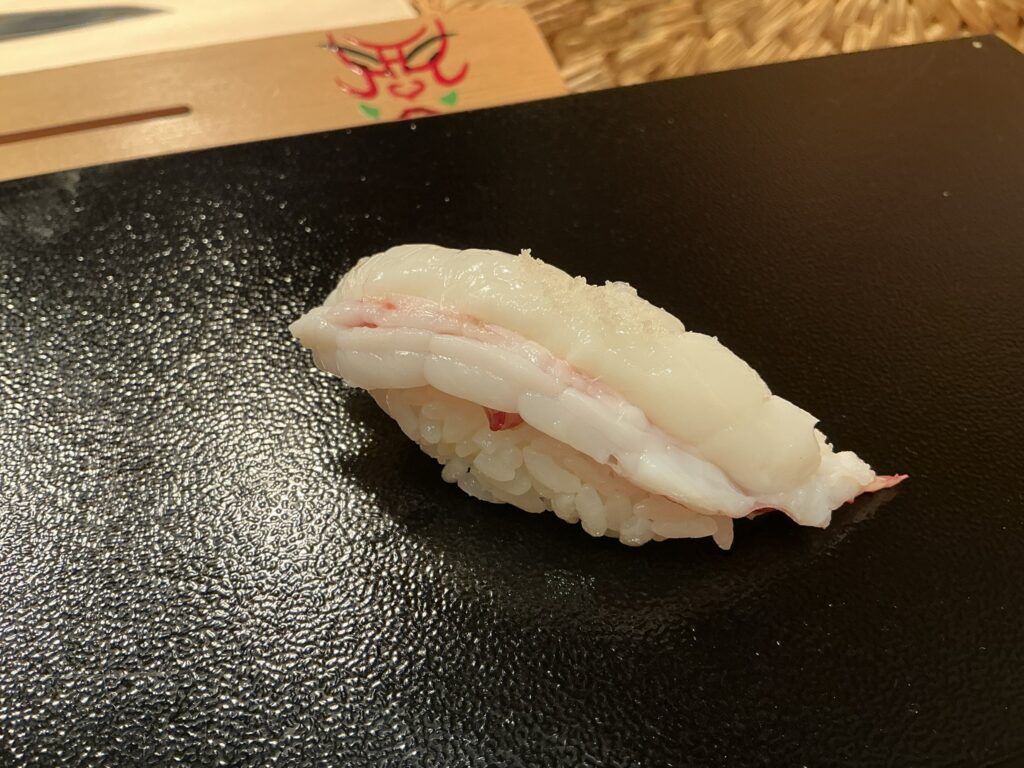 すし良月のアカザエビ