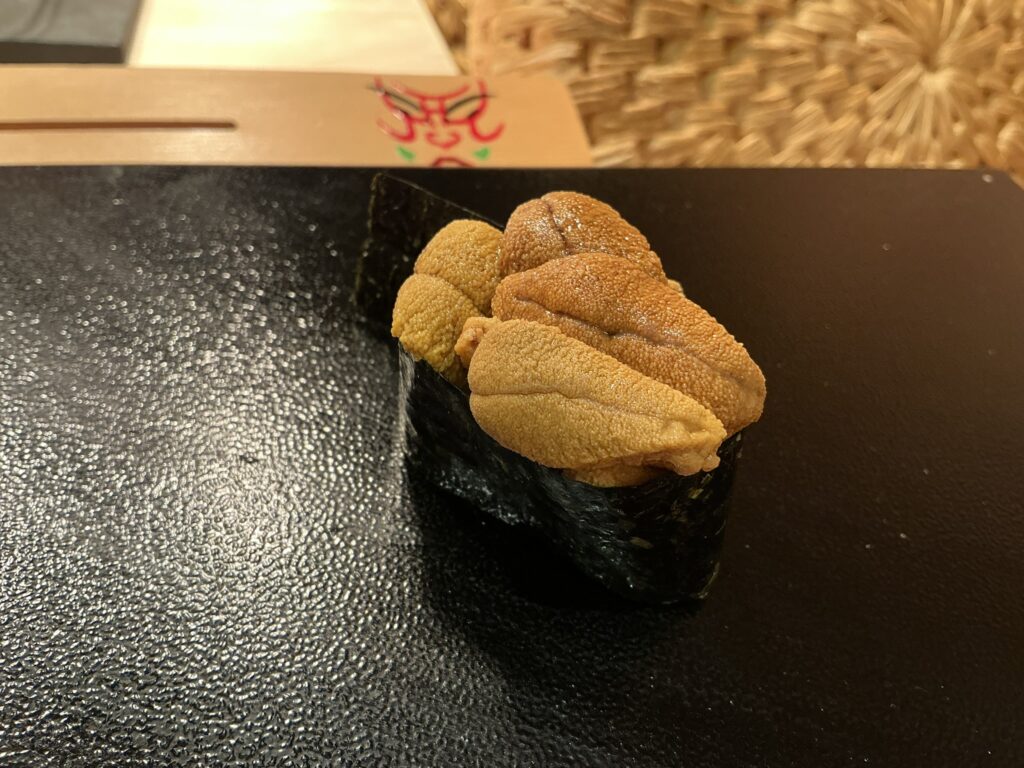 すし良月の赤ウニ