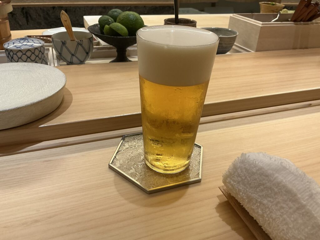 鮨侑じのビール