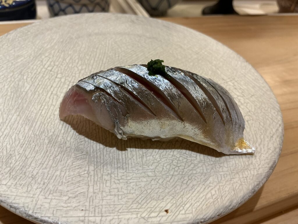 鮨侑じのサンマ