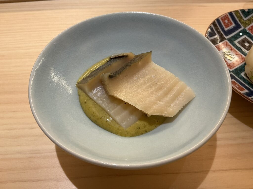 鮨侑じのアワビ