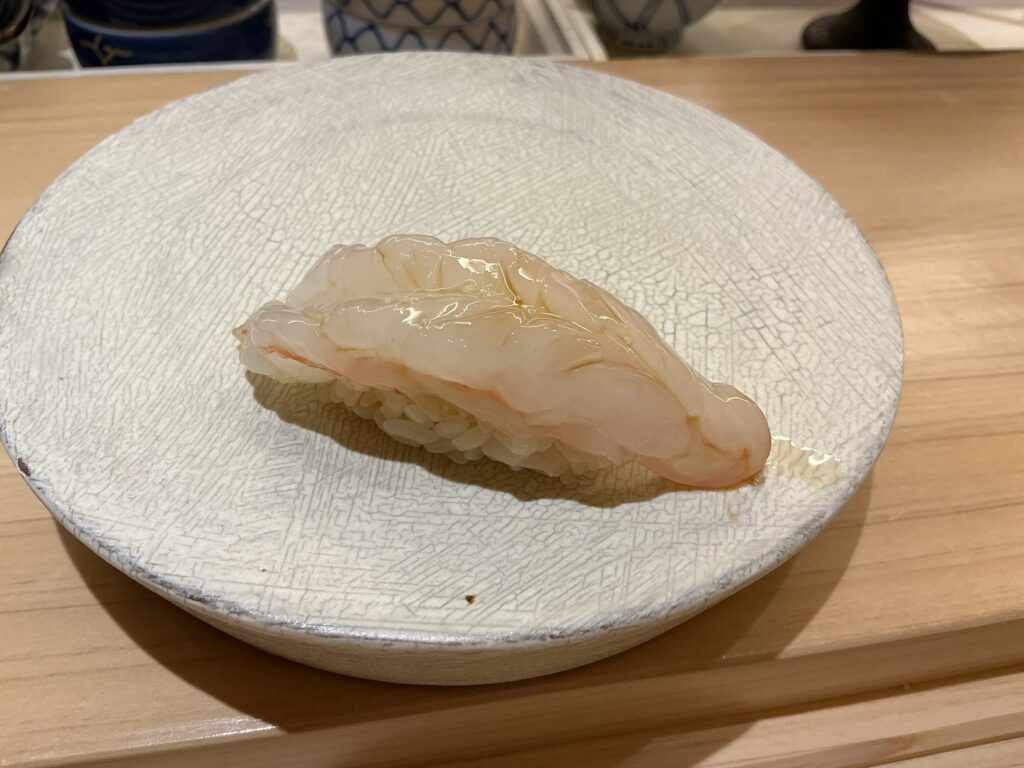 鮨侑じのボタンエビ