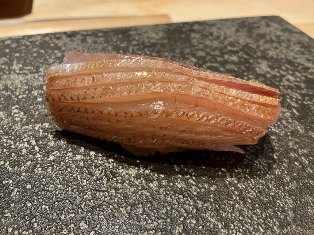 鮨結う紬のカスゴ